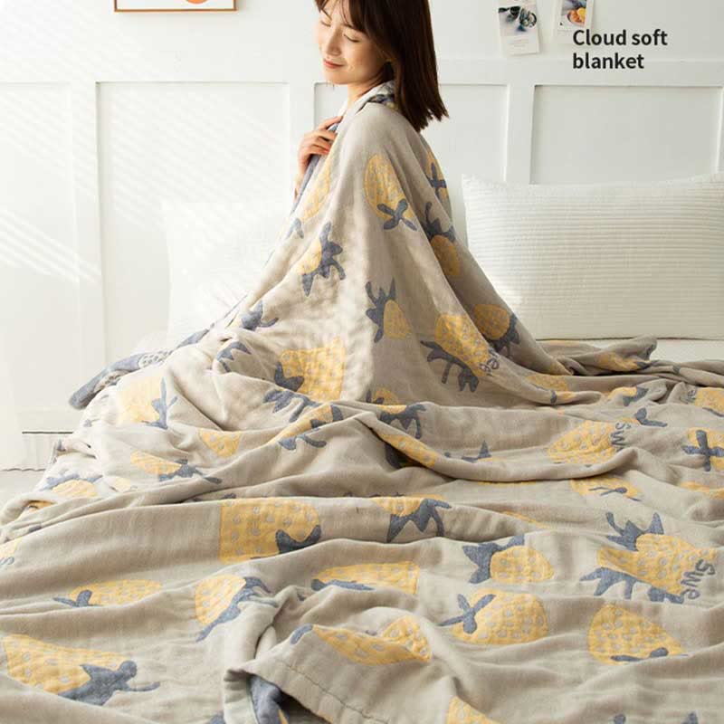 Five-layered quilted blanket