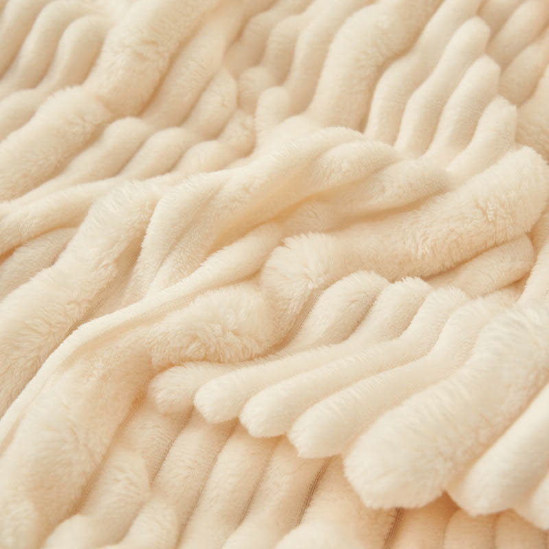 Soft fleece blanket in plain color