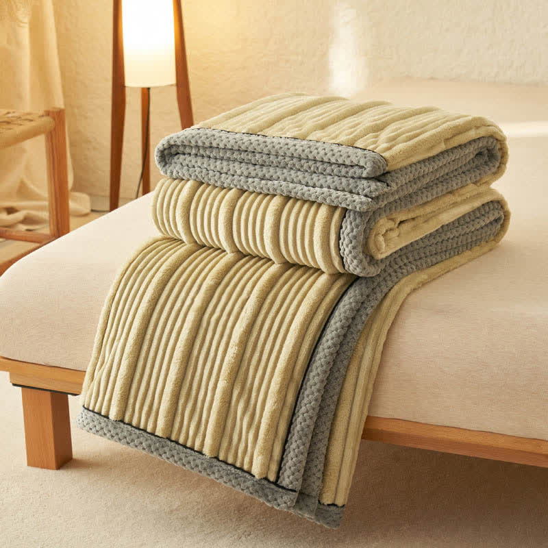 Soft fleece blanket in plain color