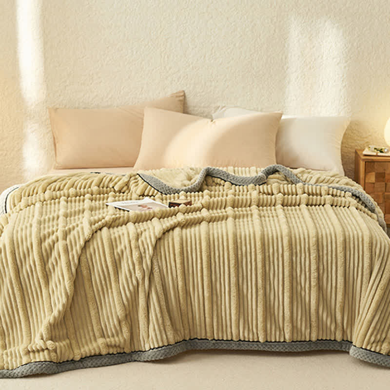 Soft fleece blanket in plain color