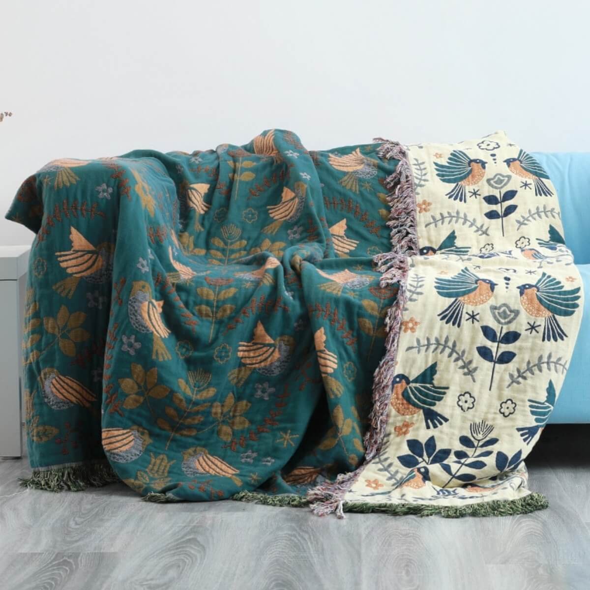 Reversible Scandinavian bird throw blanket – cozy & versatile – for every season