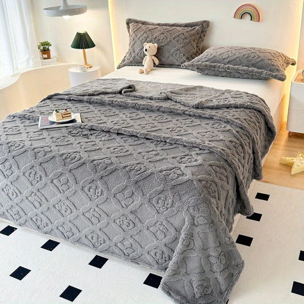 Variant image for Leaf Embroidery Fleece Blanket – Soft Microfiber Throw for Cozy Comfort and Year-Round Use-17