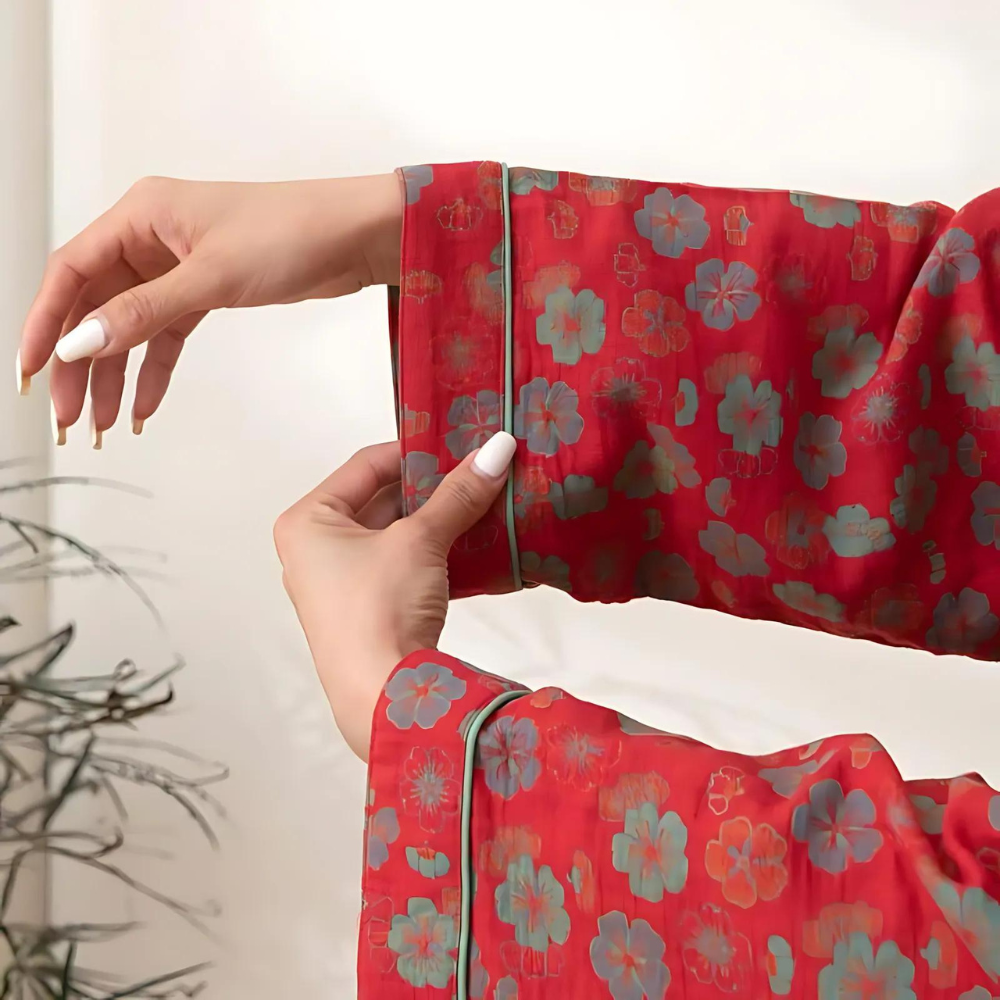 Soft Cotton Bathrobe with Plum Blossom Design – Elegant Mens Robe for All Seasons 3