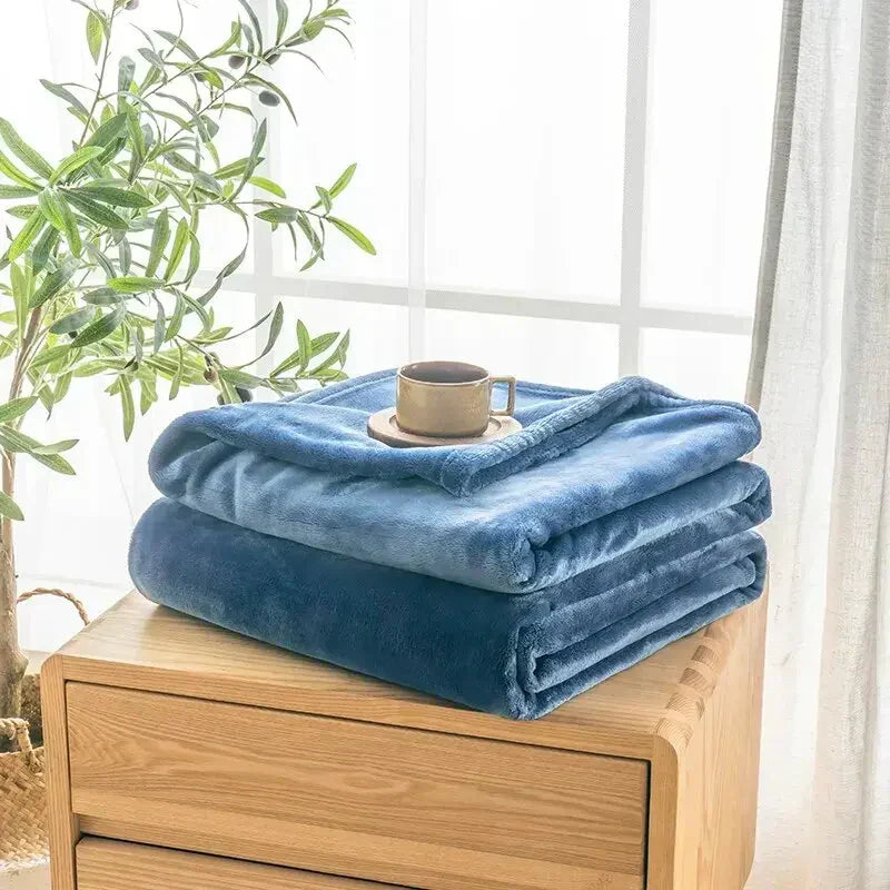 Thickened flannel blanket