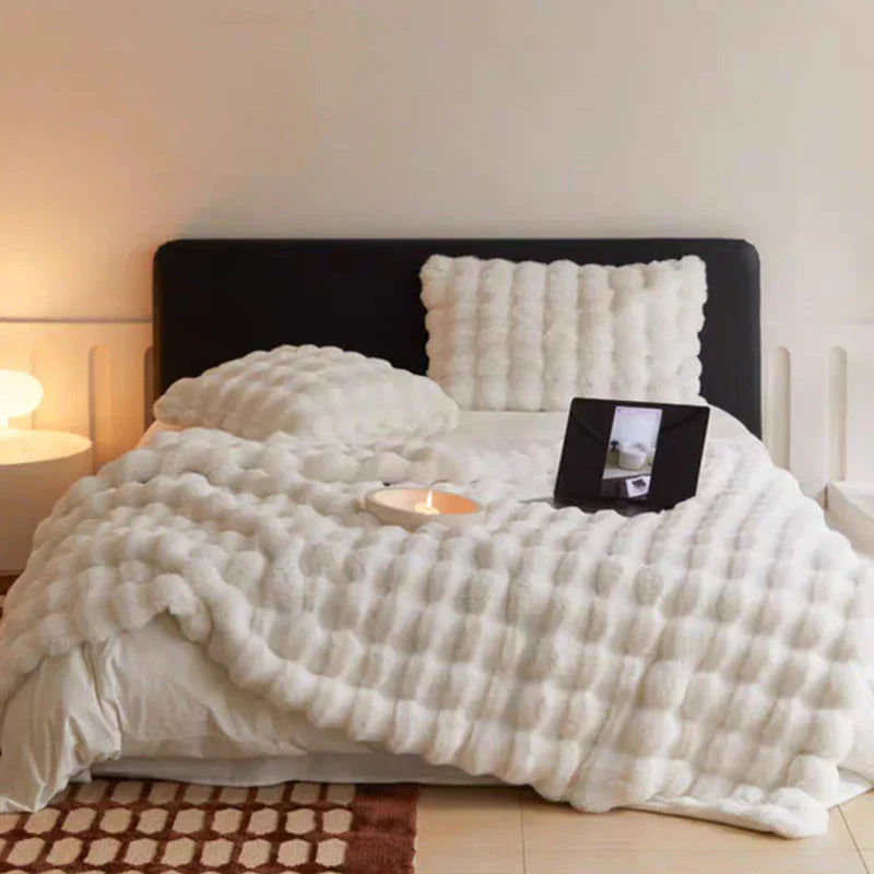 Luxury blanket made of soft faux fur
