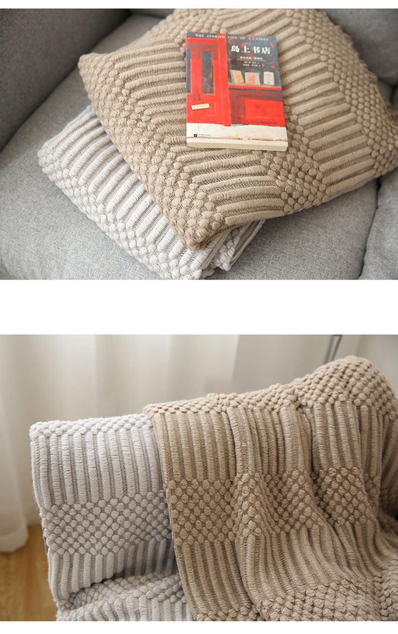 High-Quality Throw Blanket with Tassels