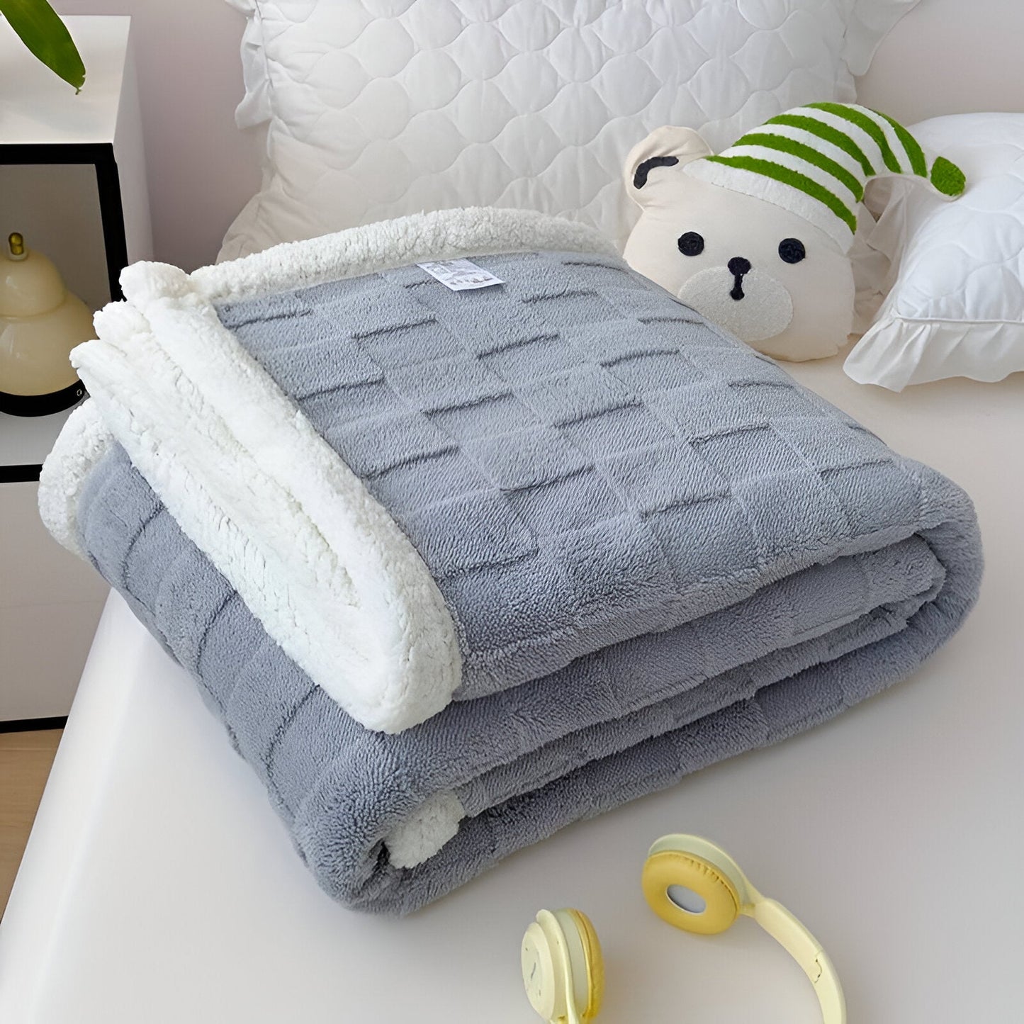 Reversible, Thick Fleece Blanket for Winter