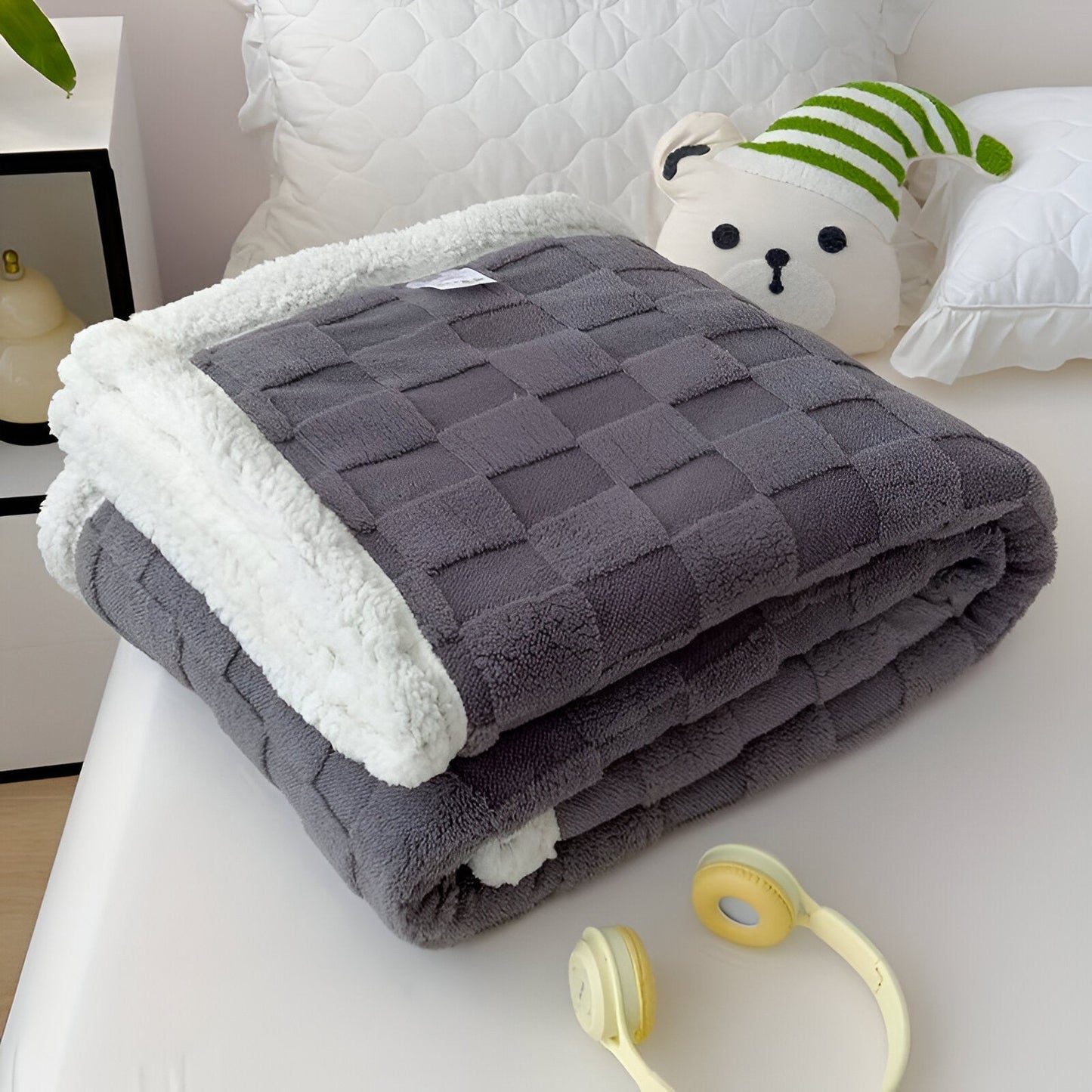Reversible, Thick Fleece Blanket for Winter