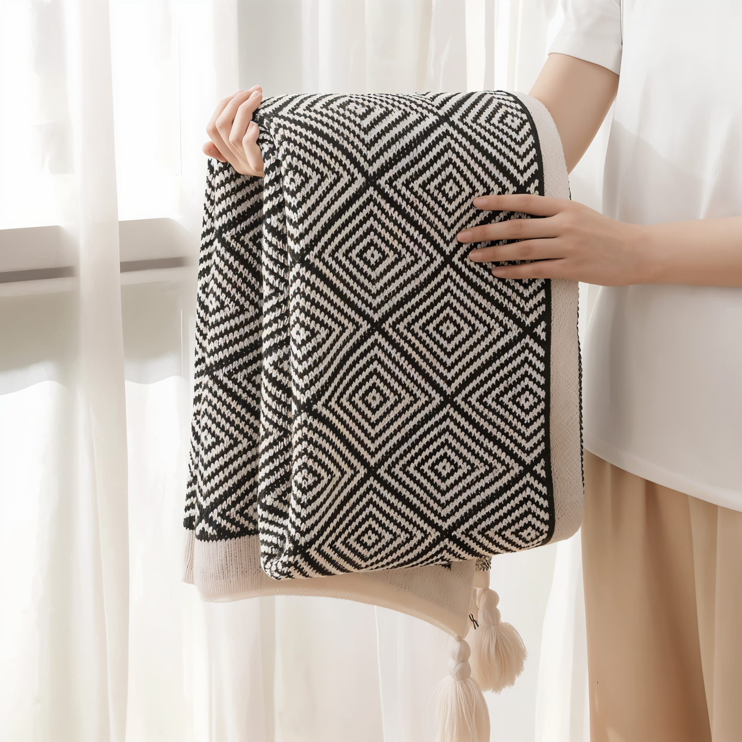 Geometric cozy fleece blanket