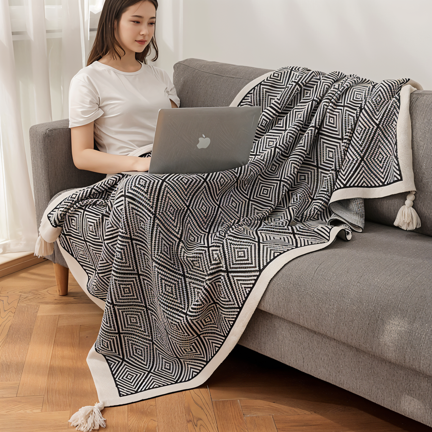 Geometric cozy fleece blanket
