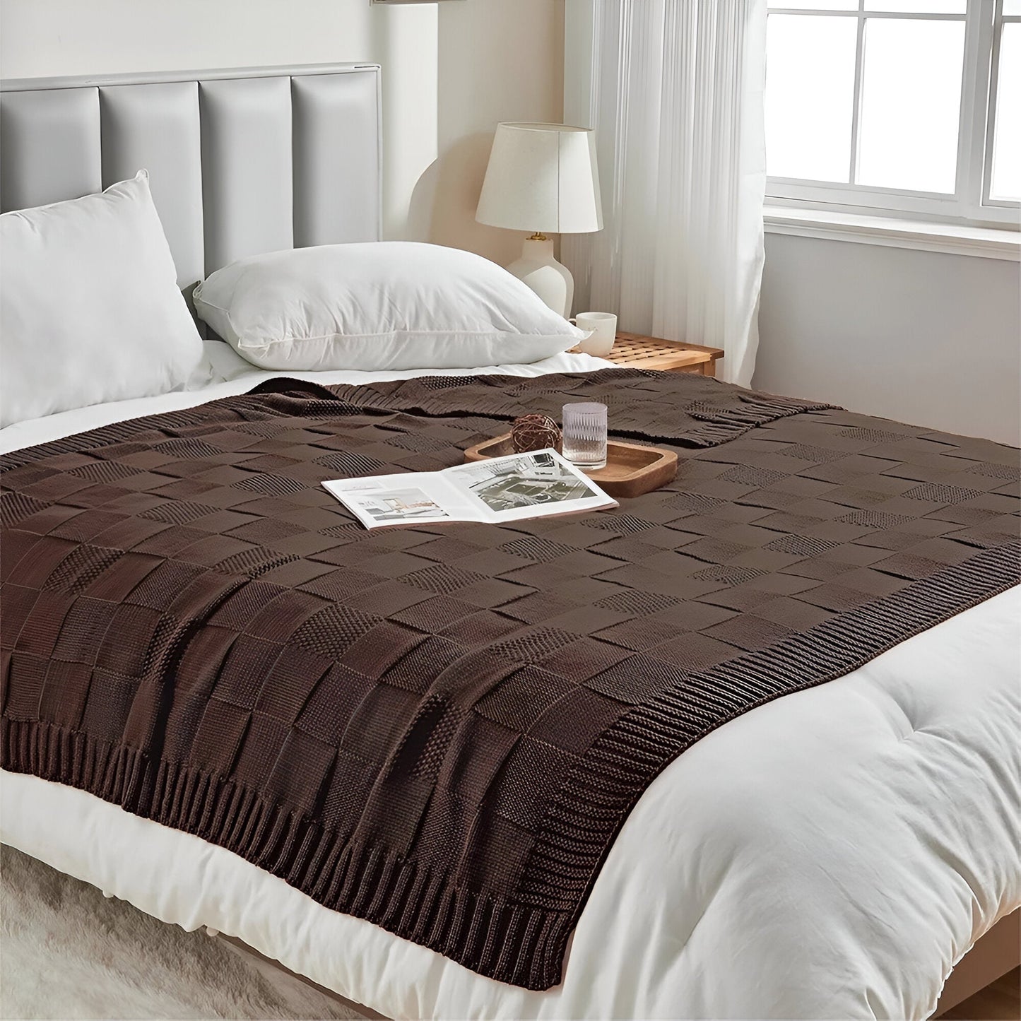 Soft knitted blanket for bed