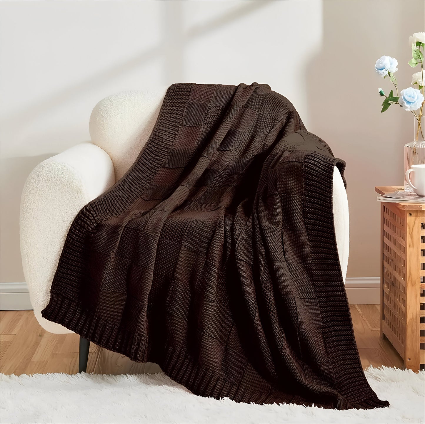 Soft knitted blanket for bed