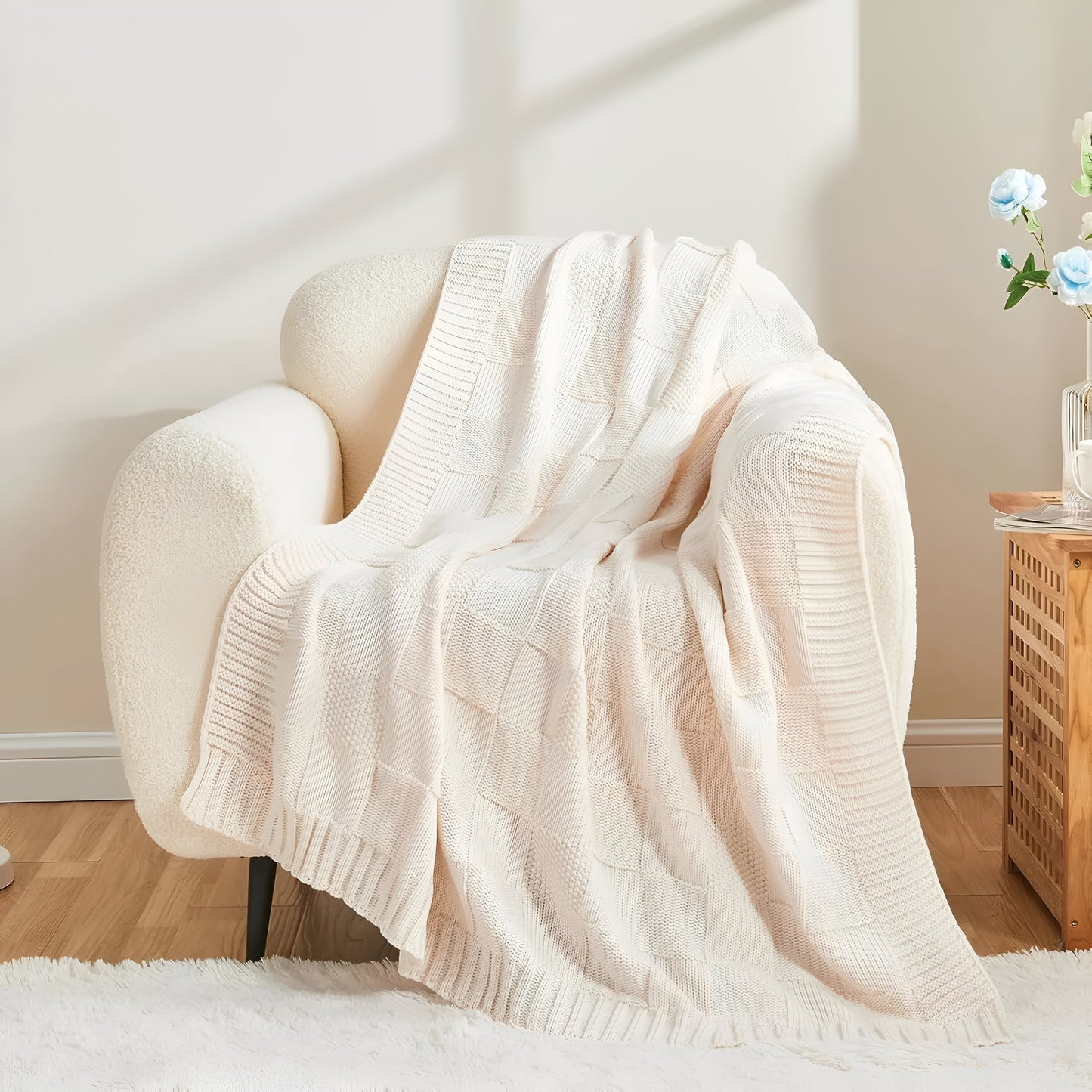 Soft knitted blanket for bed