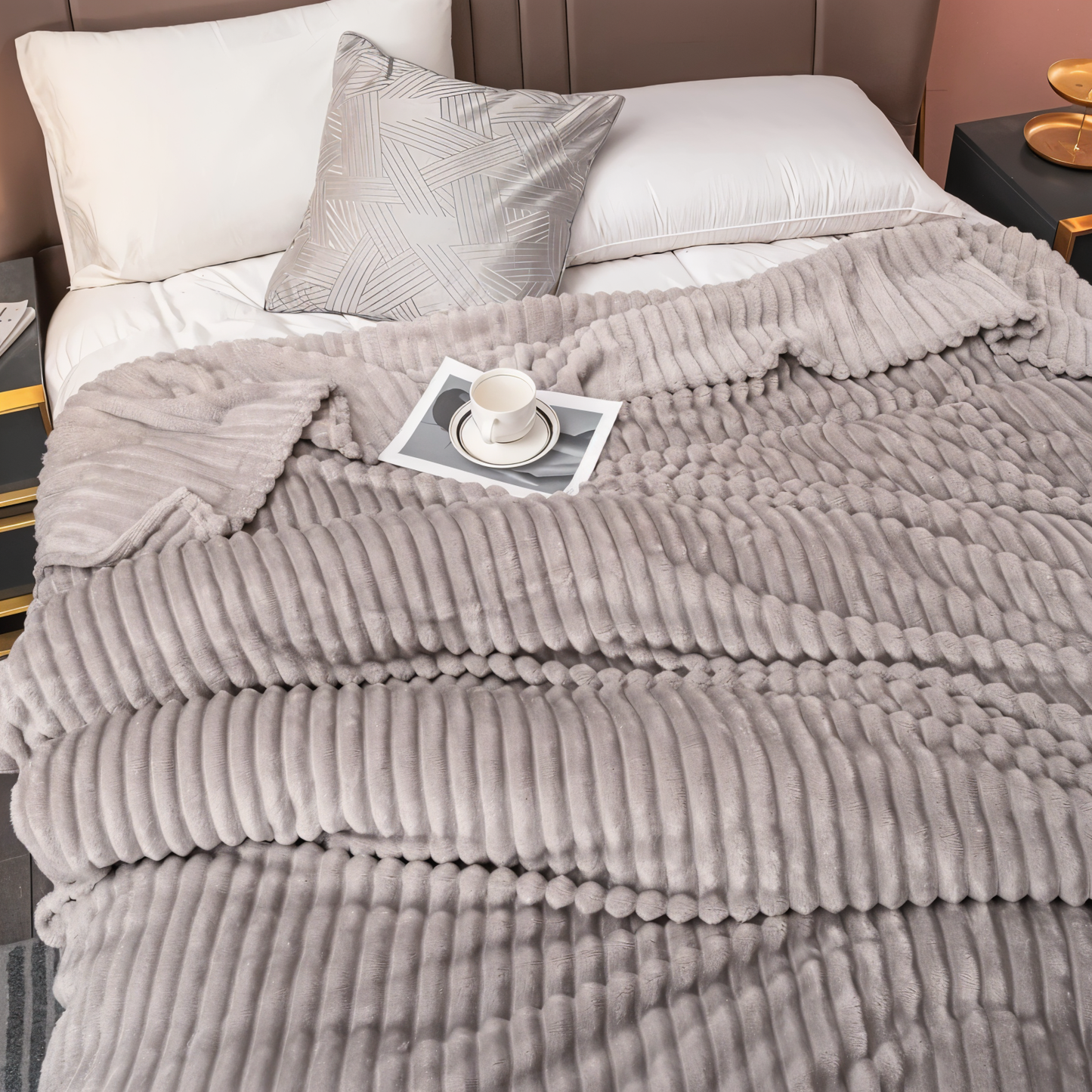 Cozy, Breathable Fleece Blanket