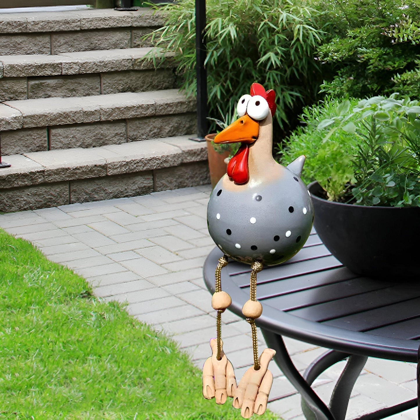 Durable Resin Chicken Statue for Outdoor Garden Decor