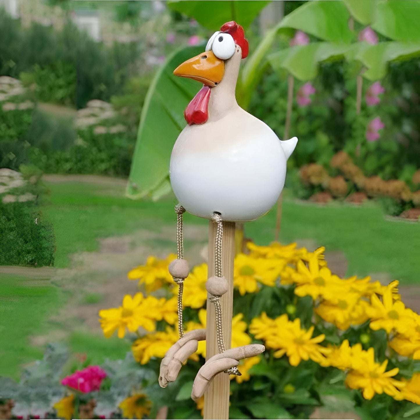 Durable Resin Chicken Statue for Outdoor Garden Decor