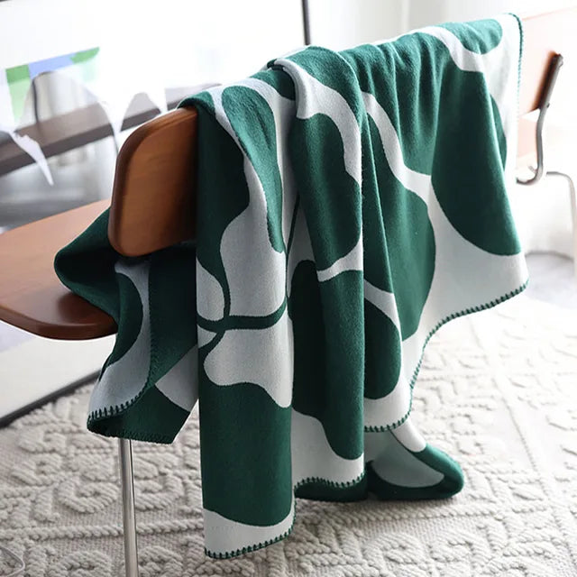 Nordic style acrylic throw blanket – Cozy & warm – Perfect for living room & bedroom