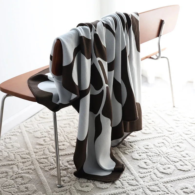 Nordic style acrylic throw blanket – Cozy & warm – Perfect for living room & bedroom