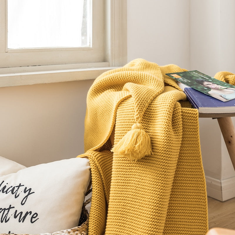 Luxurious Knitted Blanket for Cozy Moments
