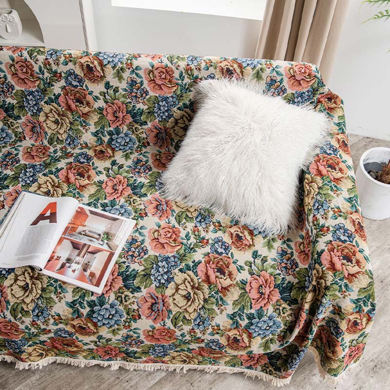 Country Rose Print with Fringes – Sofa Protector for Stylish Living Spaces