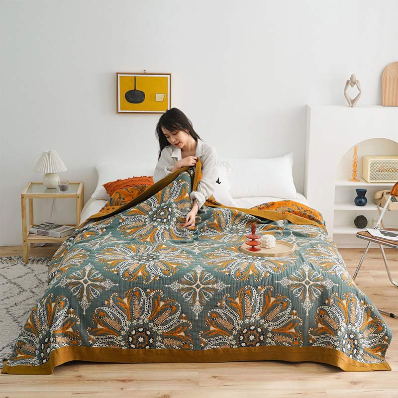 Double-Sided Floral Cotton Quilt – Organic Fabric in Dark Cyan, Soft and Breathable for Year-Round Comfort 1