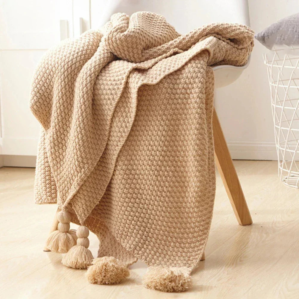 Nordic cozy wool blanket with tassels