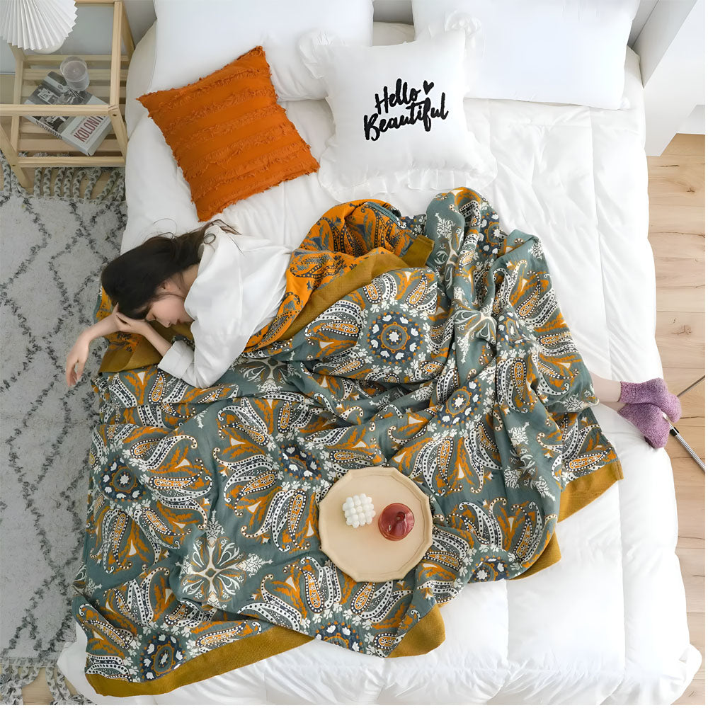 Light and Breathable Blanket