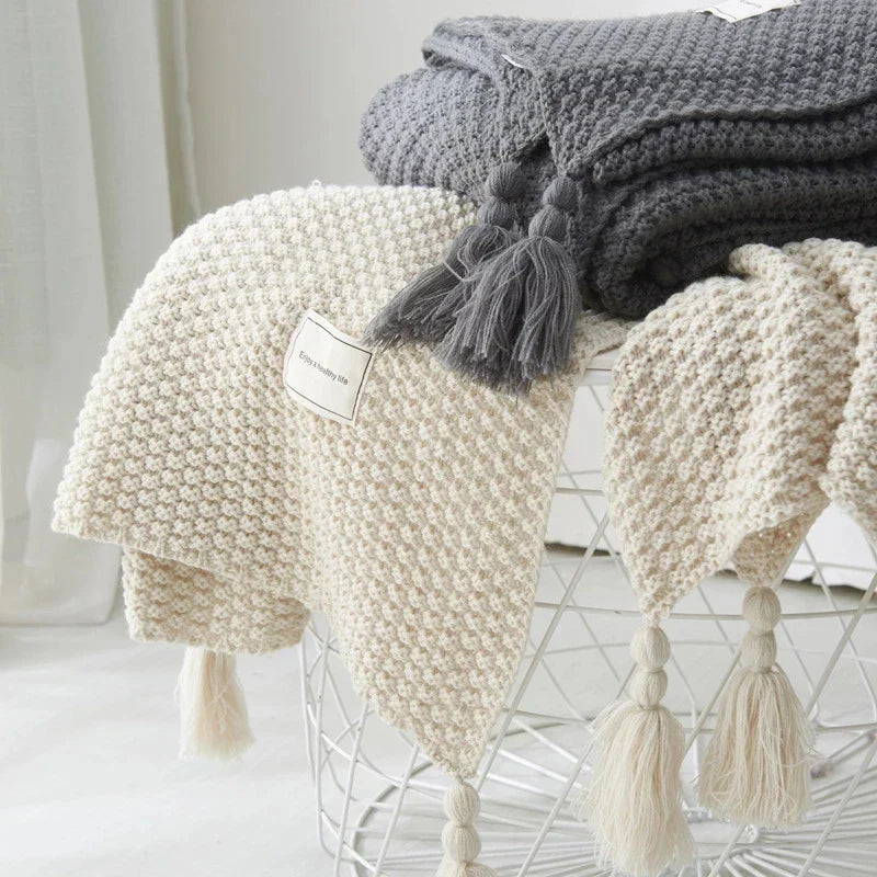 Nordic cozy wool blanket with tassels
