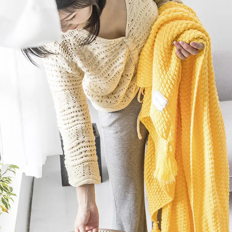 Nordic cozy wool blanket with tassels