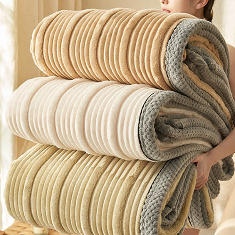 Soft fleece blanket in plain color