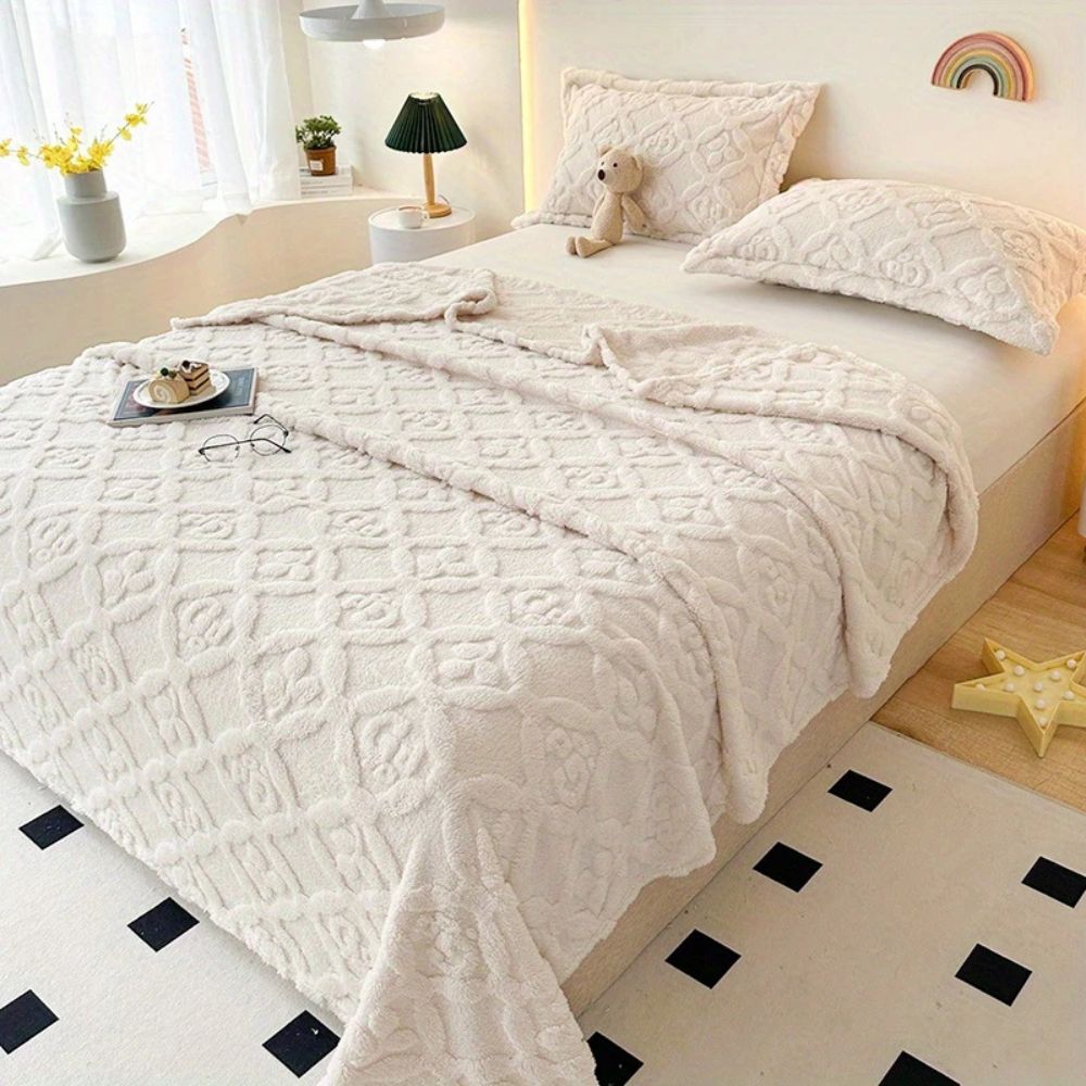 Leaf Embroidery Fleece Blanket – Soft Microfiber Throw for Cozy Comfort and Year-Round Use 6