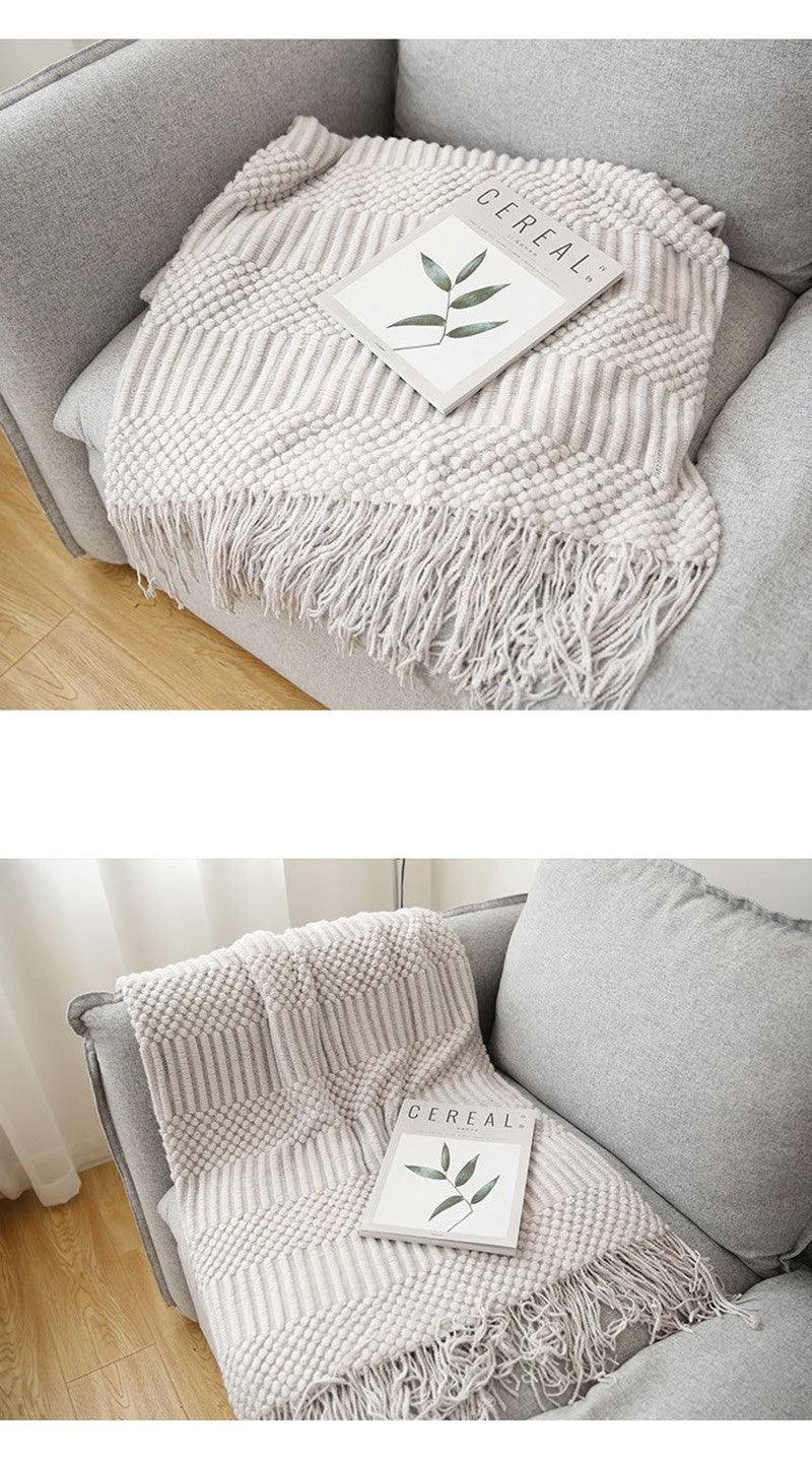 High-Quality Throw Blanket with Tassels