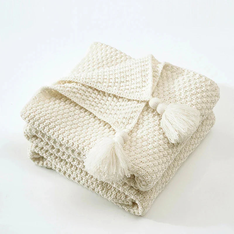 Nordic cozy wool blanket with tassels