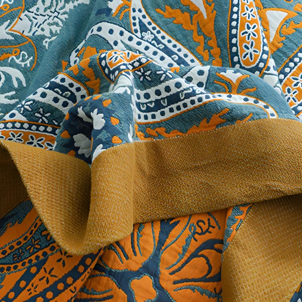 Light and Breathable Blanket