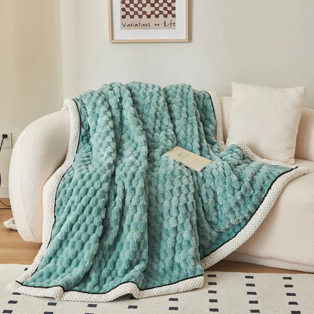 Soft Sherpa Fleece Blanket – Cozy, Lightweight, Year-Round Throw