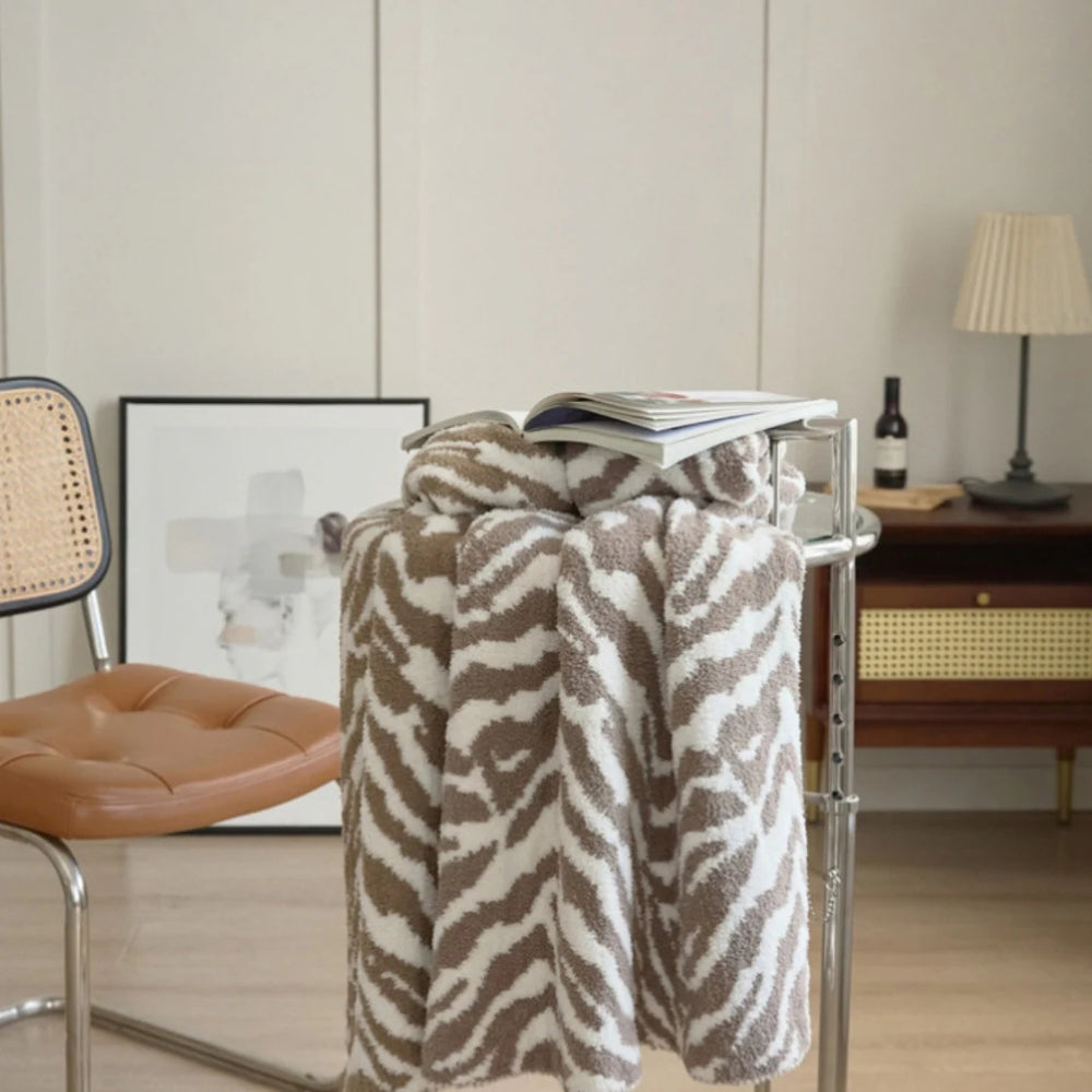 Knitted Zebra Pattern Throw Blanket – Lightweight Microfiber Blend for Cozy Comfort, 47x59 1