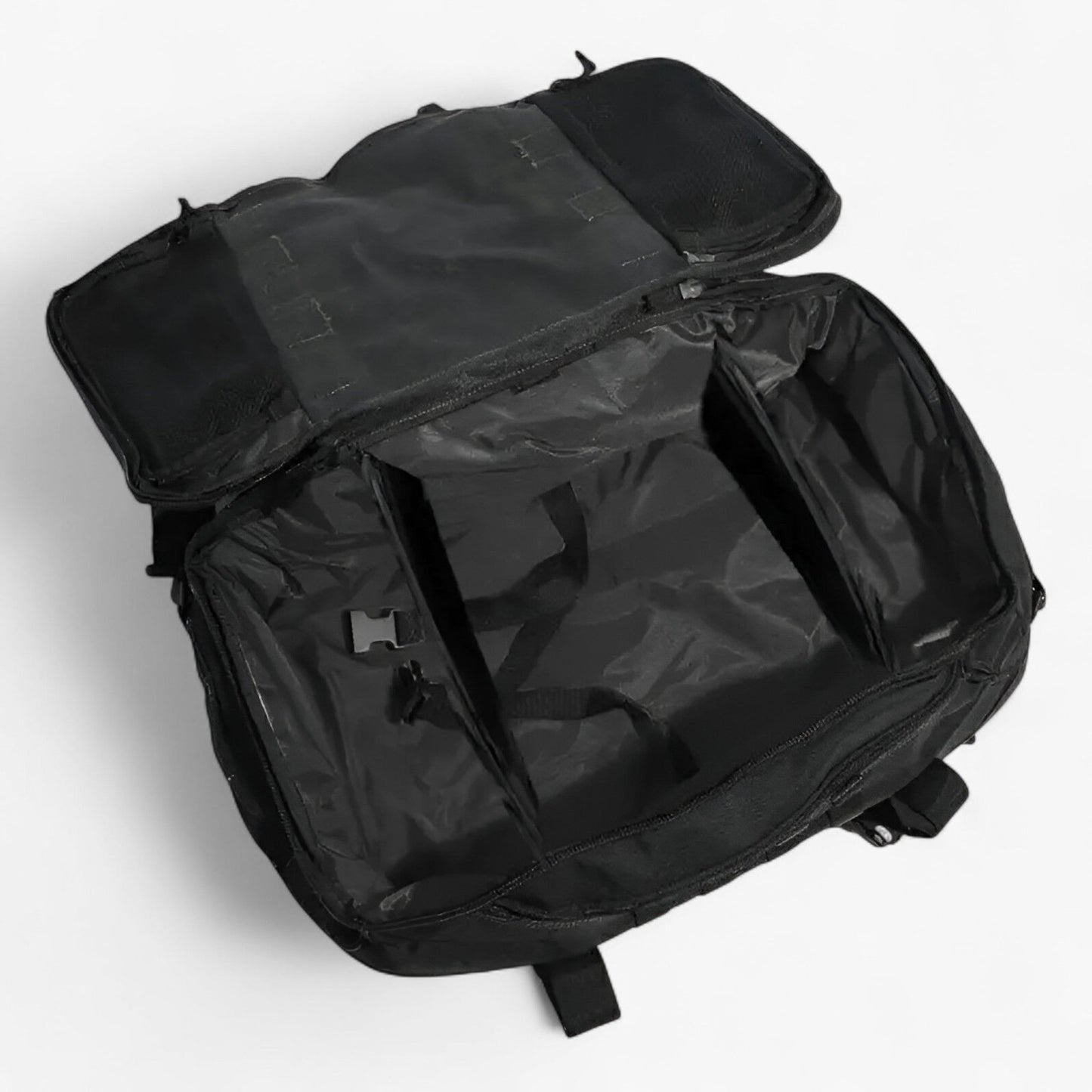 Large Capacity Polyester Travel Duffel Bag with Multi-Pocket Setup