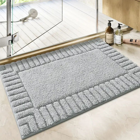 Minimalist Stripe Bath Mat – Soft, Non-Slip & Quick-Dry Rug