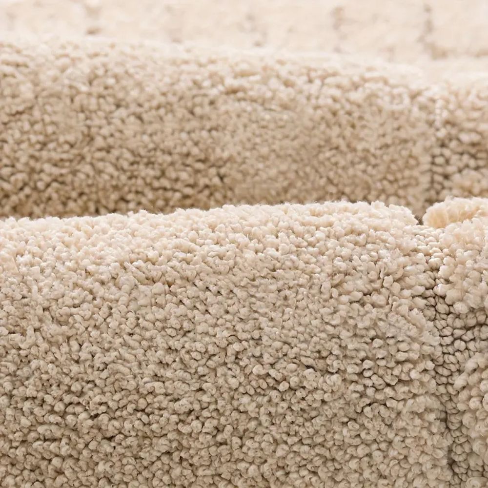 Minimalist Stripe Bath Mat – Soft, Non-Slip & Quick-Dry Rug