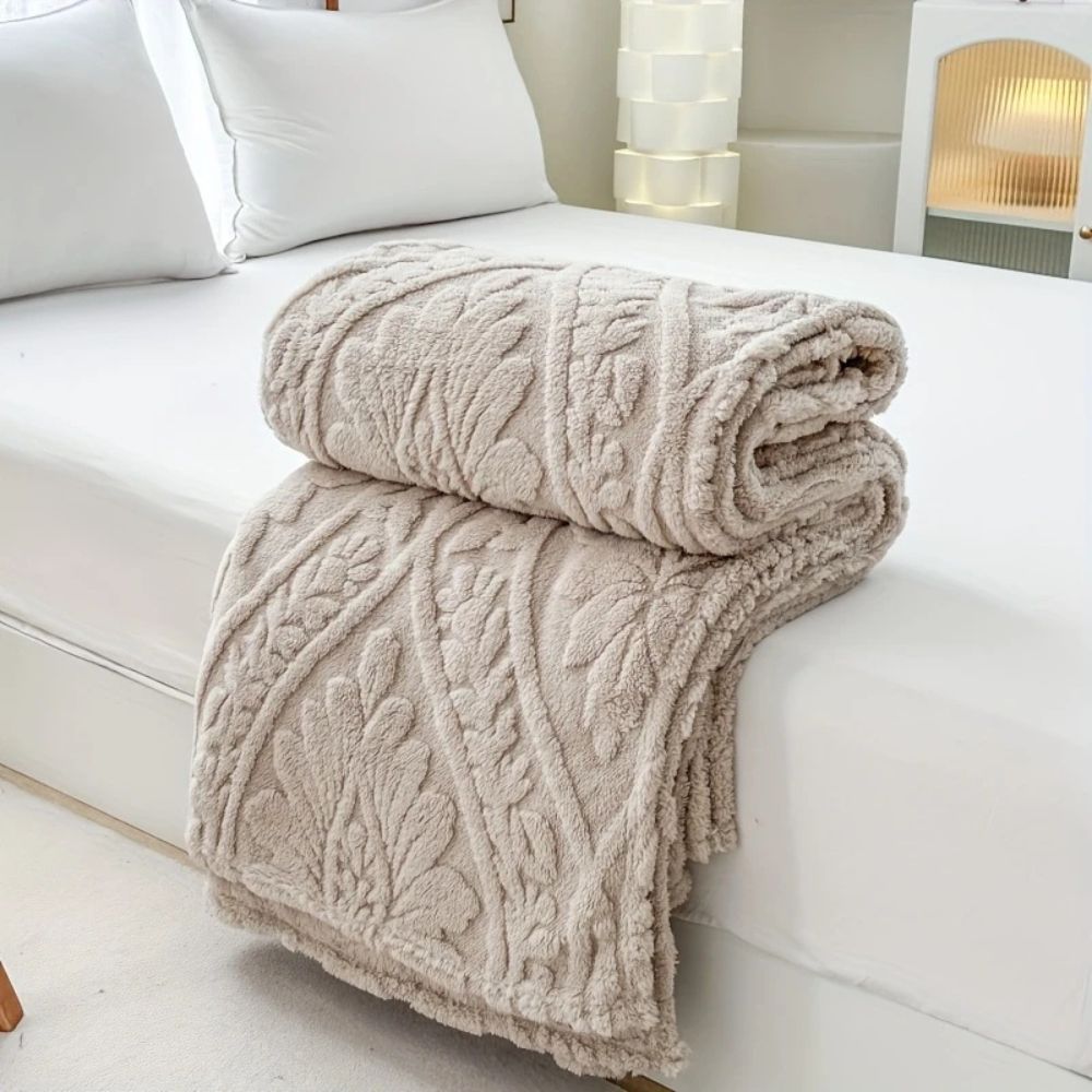Variant image for Paris Weave Jacquard Fleece Blanket – Soft Microfiber Throw for Cozy Layering and Elegant Home Decor-17