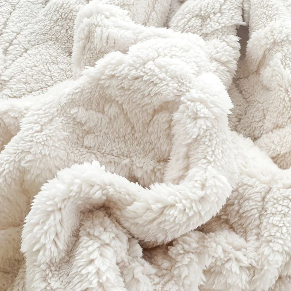Paris Weave Jacquard Fleece Blanket – Soft Microfiber Throw for Cozy Layering and Elegant Home Decor 5