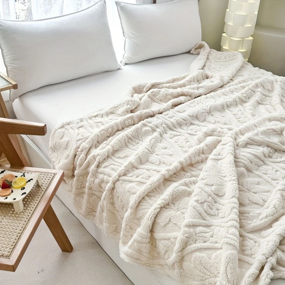 Paris Weave Jacquard Fleece Blanket – Soft Microfiber Throw for Cozy Layering and Elegant Home Decor 3