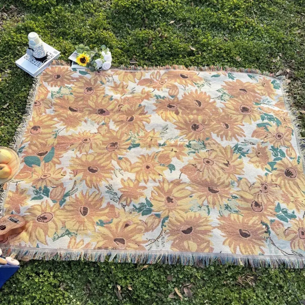 Waterproof Floral Picnic Blanket – Lightweight Outdoor Mat