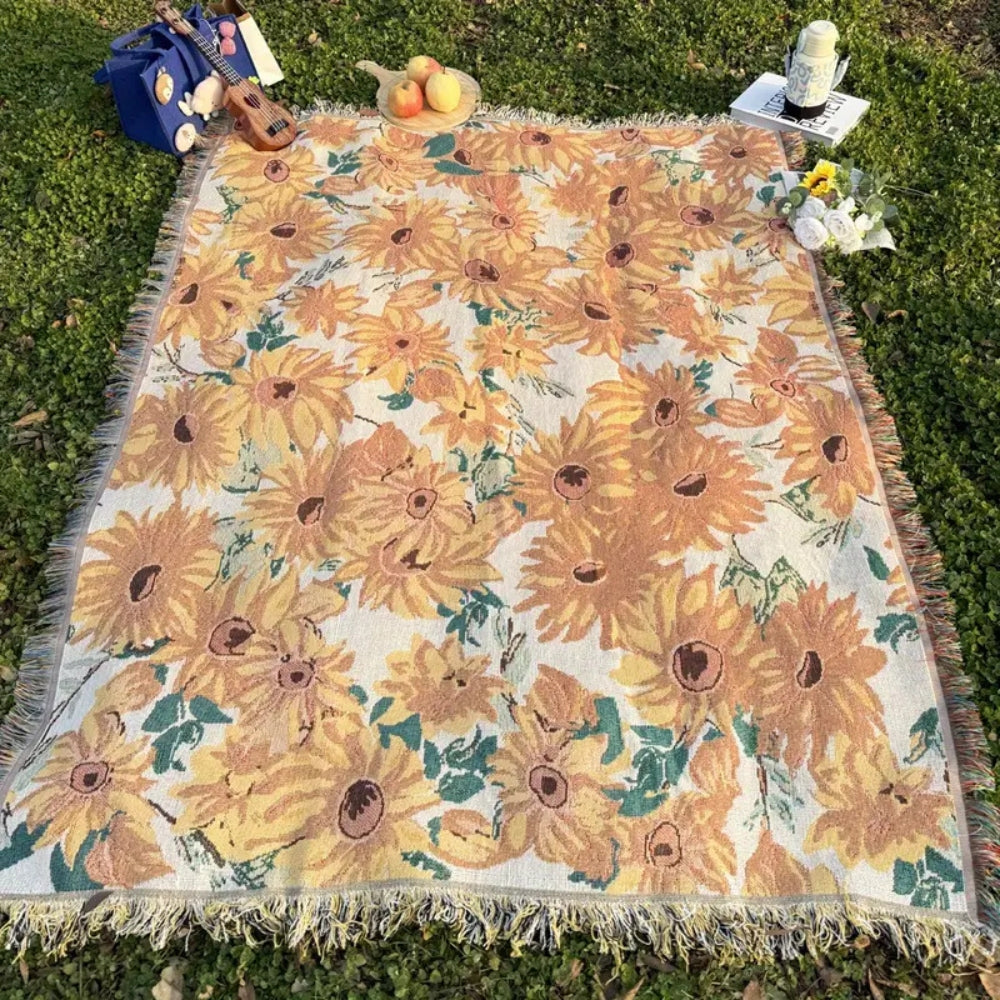 Waterproof Floral Picnic Blanket – Lightweight Outdoor Mat