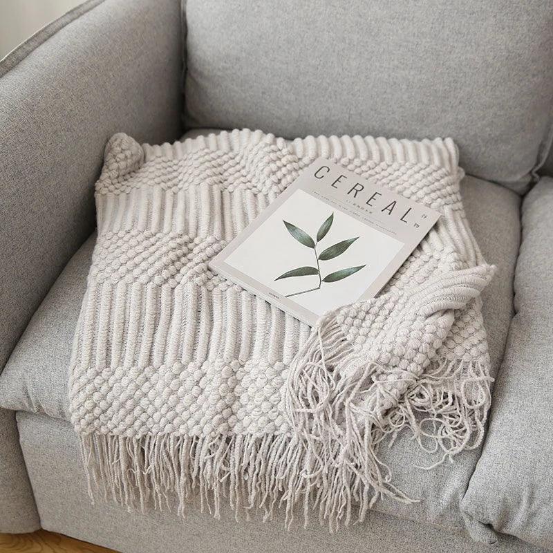 High-Quality Throw Blanket with Tassels