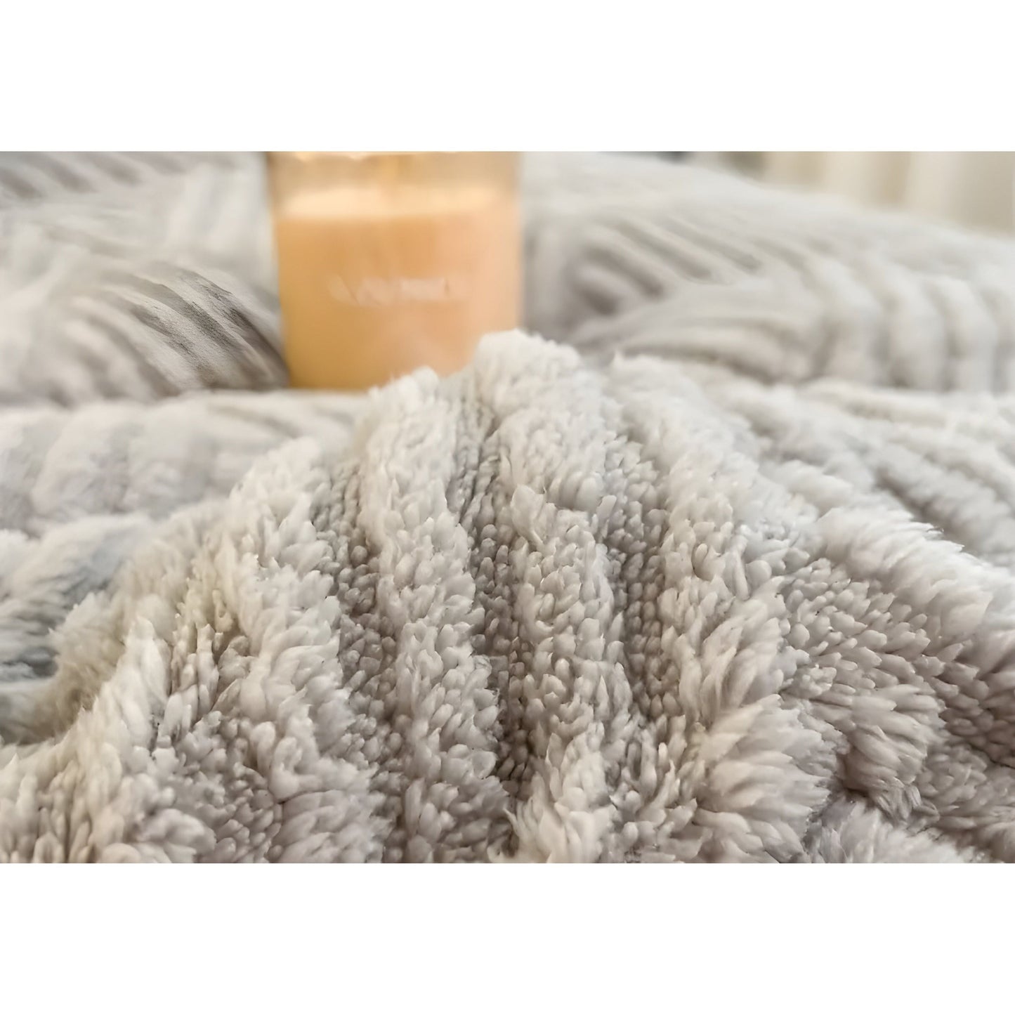 Ultra-soft maple leaf all-season blanket