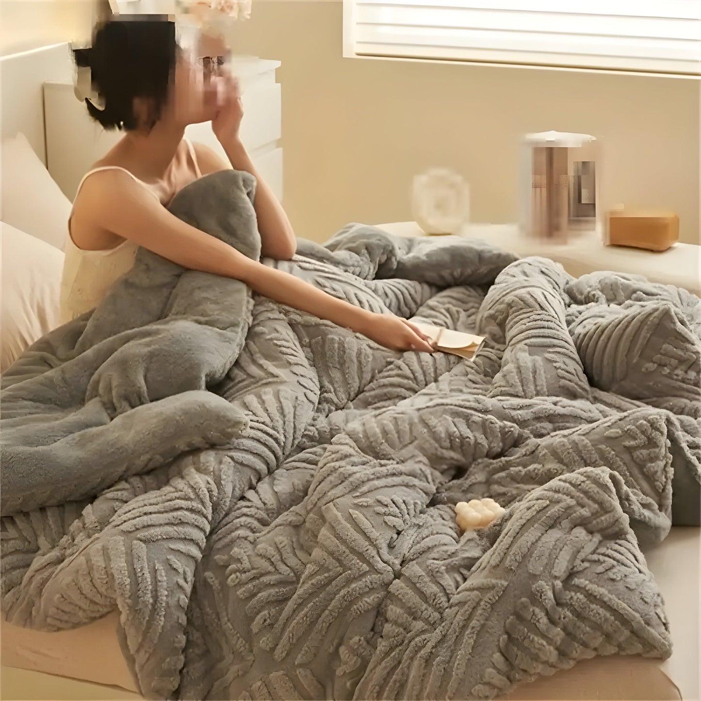 Ultra-soft maple leaf all-season blanket