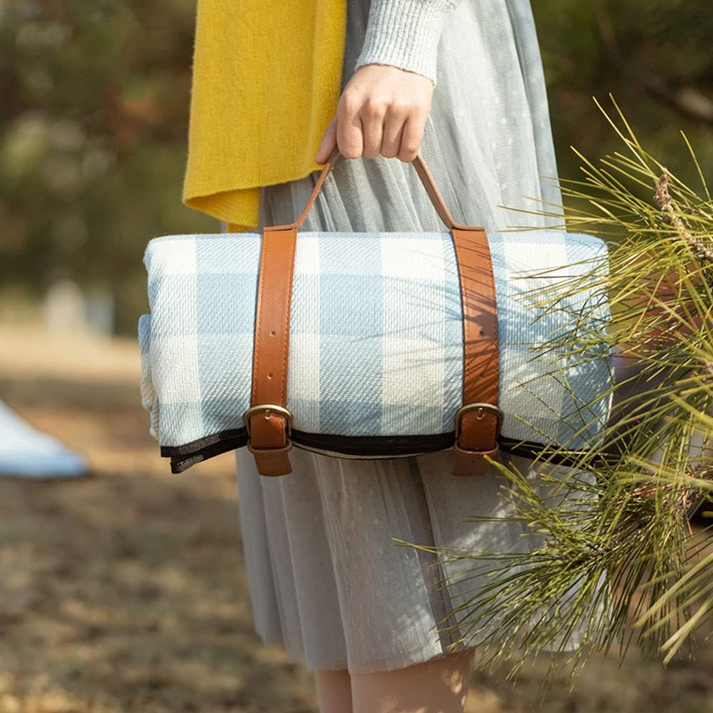 Waterproof Large Picnic Blanket – Foldable Outdoor Blanket for Comfort