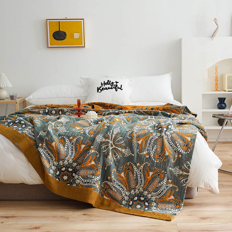 Double-Sided Floral Cotton Quilt – Organic Fabric in Dark Cyan, Soft and Breathable for Year-Round Comfort 5