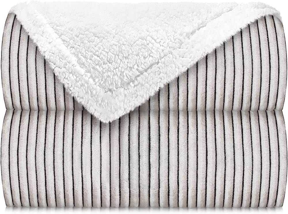 Super Soft Plush Blanket for Sofa, Couch & Bed